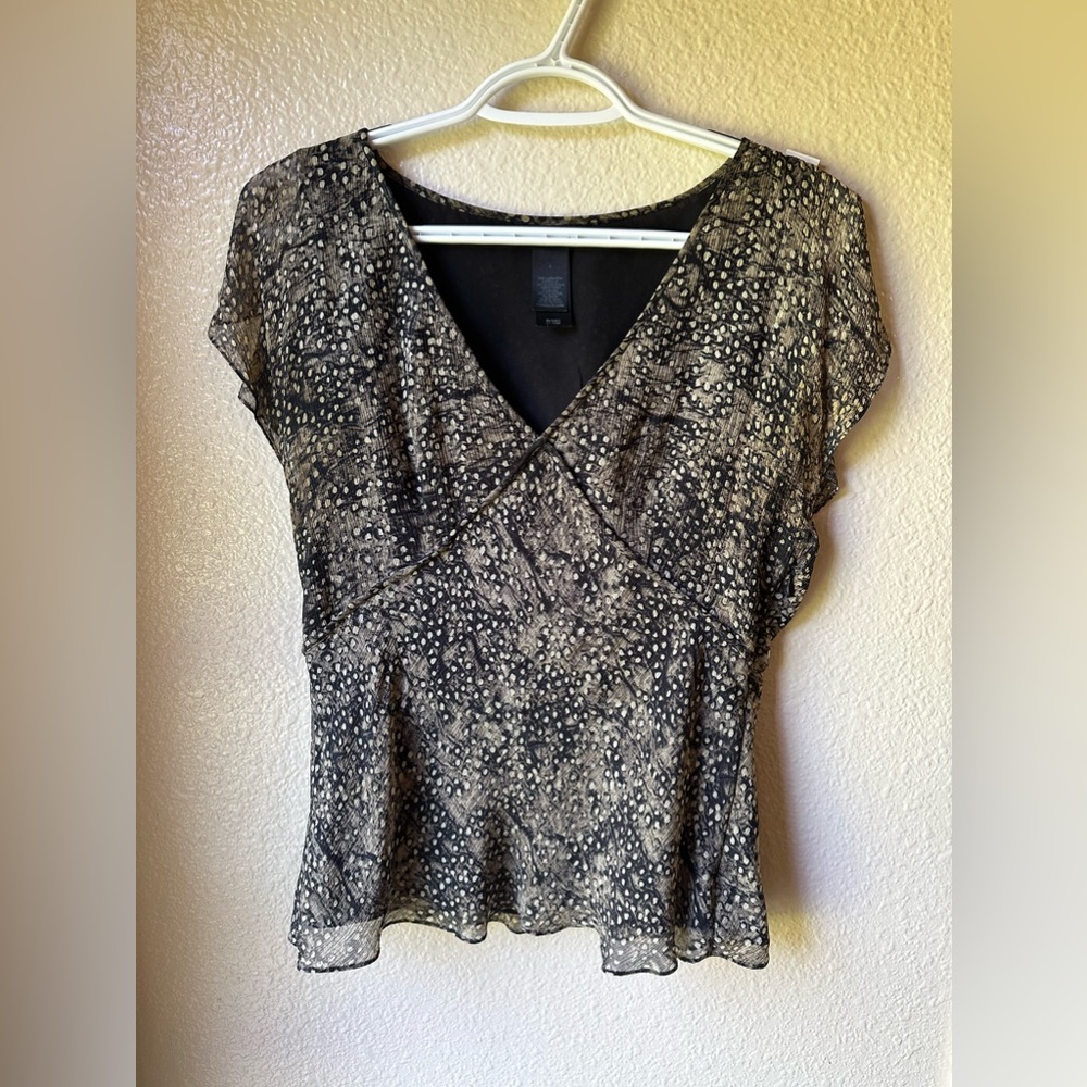 Kenneth Cole V neck blouse
